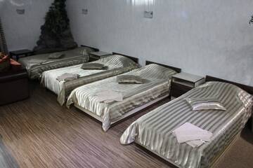 Четырехместный номер эконом-класса в Отеле Hotel Kim